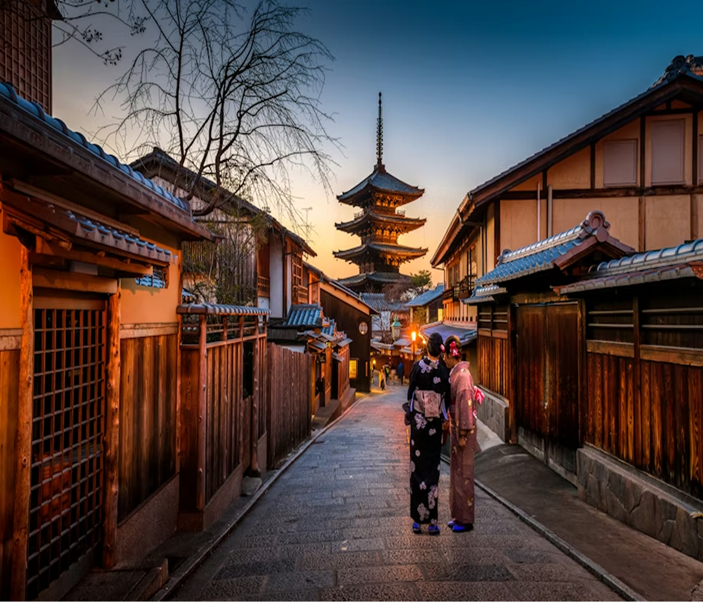 Kyoto photoshoot at Fushimi Inari